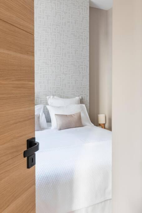 Luxury Flat Champs Elysees Air Cond. 6 Pers * Paris