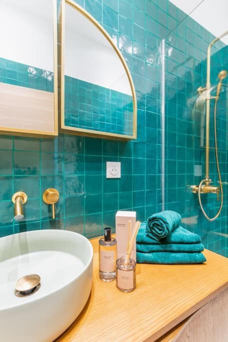 Appartamento Luxury Flat Champs élysées Air Cond. 6 Pers Parigi