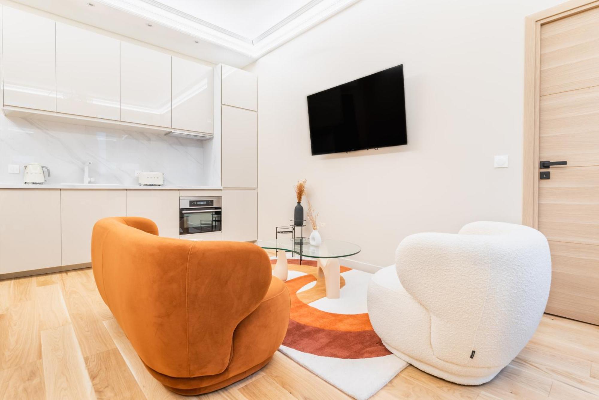 Luxury Flat Champs Elysees Air Cond. 6 Pers Paris